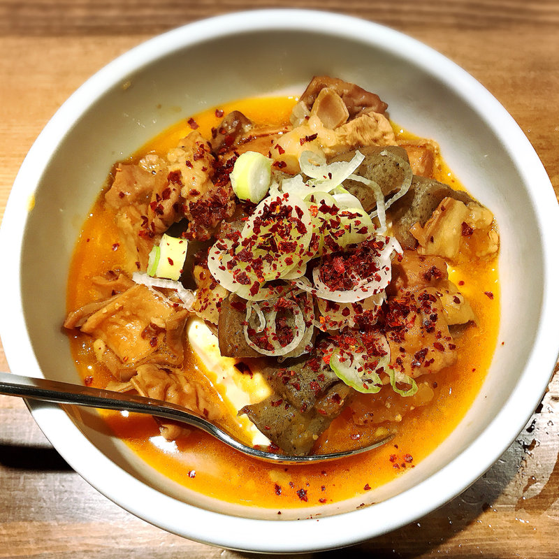 煮込み豆腐(もつ焼き勝利はなれ)