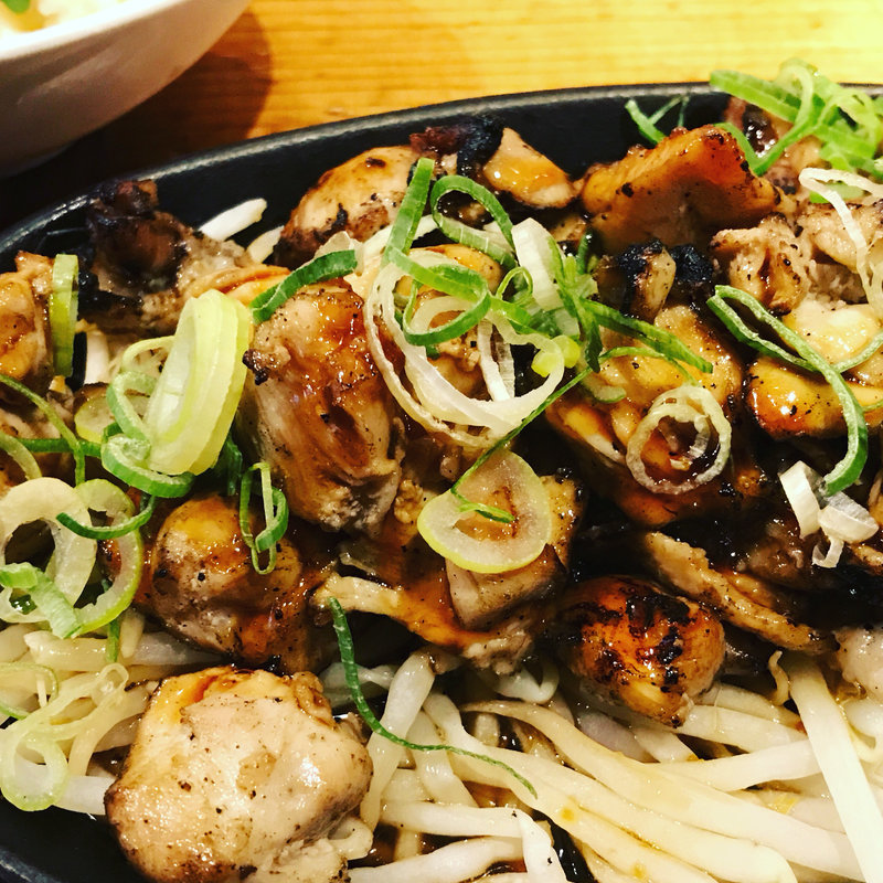 炭火炙り盛りランチ(鶏だらけ)