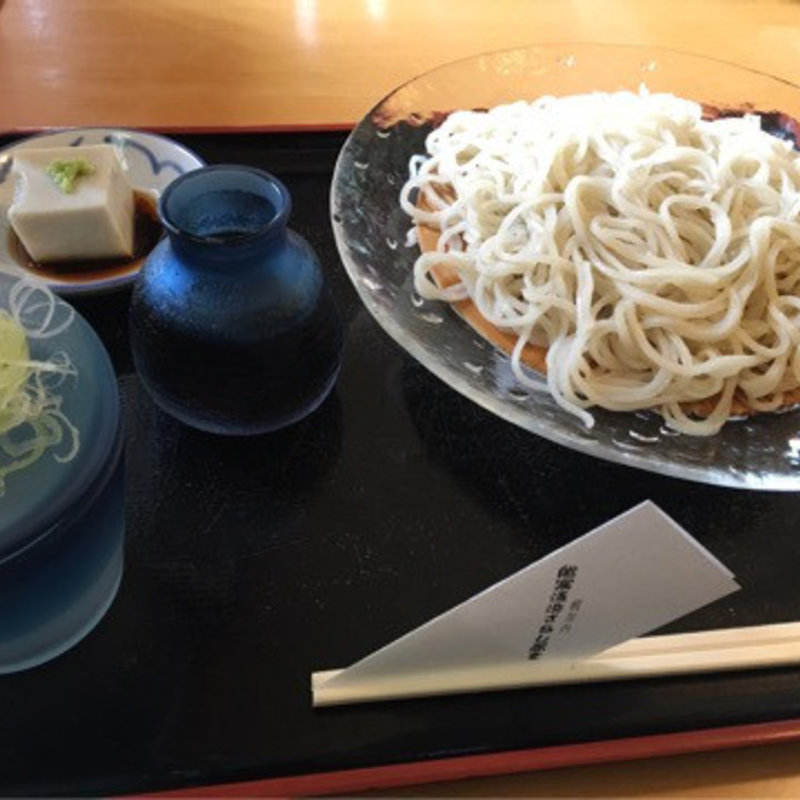 蕎麦豆腐付きお蕎麦(八右エ門)