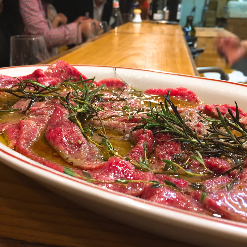 近江牛 モモ肉皿焼き(メゼババ )