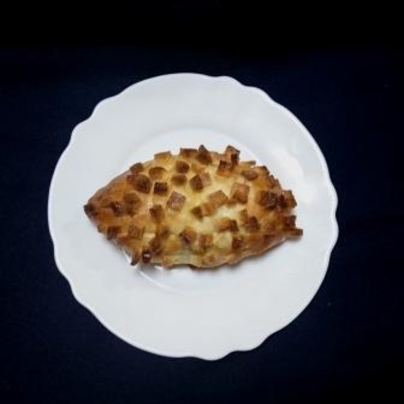 大きめ衣のカレーパン(bakery yonezaemon（ベーカリー・ヨネザエモン）)