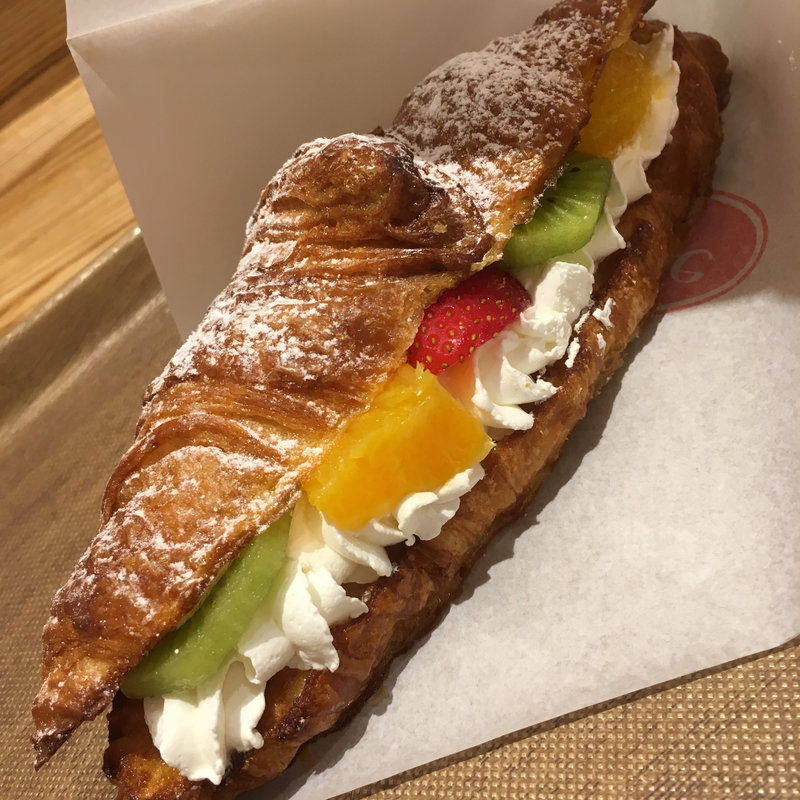 フルーツサンドイッチ(ブリオッシュドーレ 天神ソラリアステージ店)