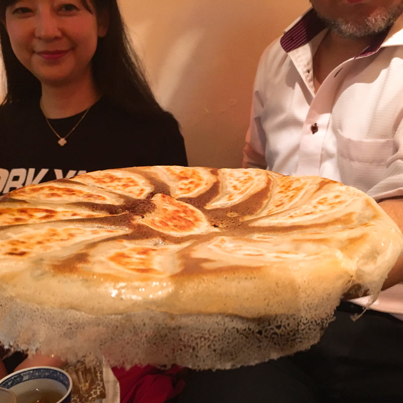 羽根つき焼き餃子(餃子坊　豚八戒)