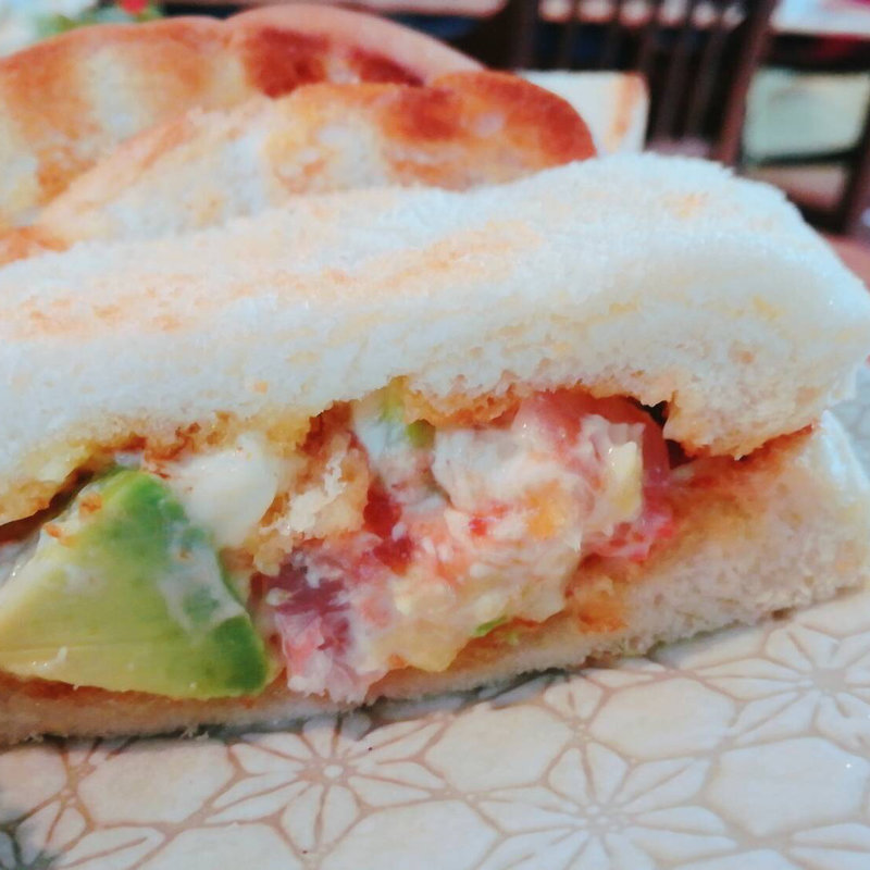 エビとアボカドのサンドイッチ(東向島珈琲店)