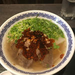 牛肉麺（細麺）(馬子禄 牛肉面)