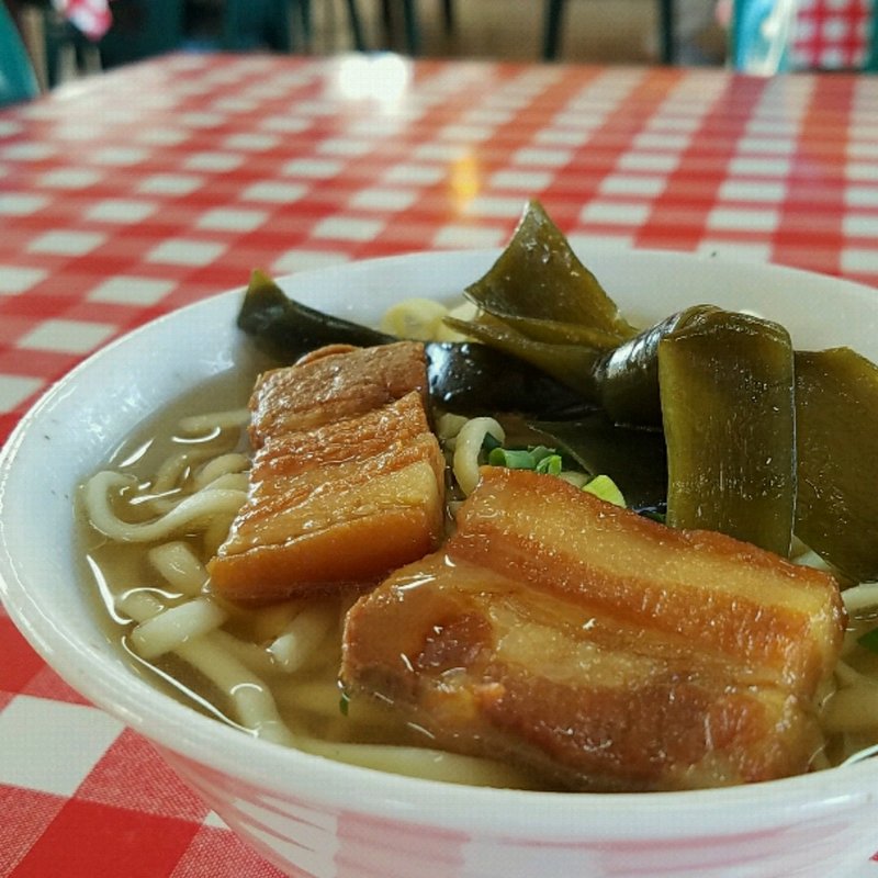 ソーキそば小(宮里そば （みやざとそば）)