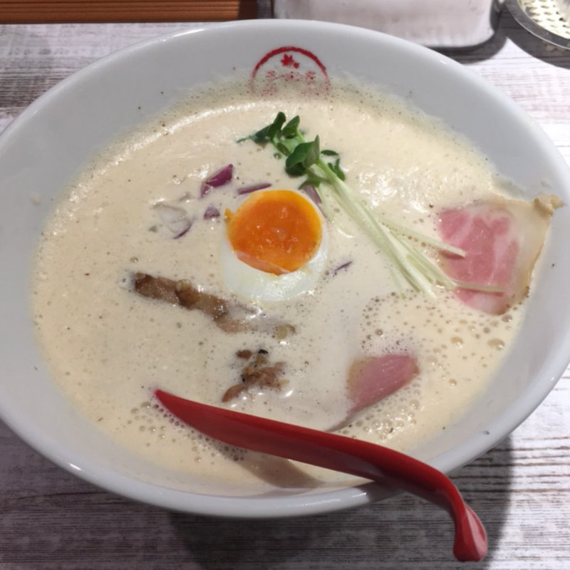 鶏白湯しょうゆラーメン
