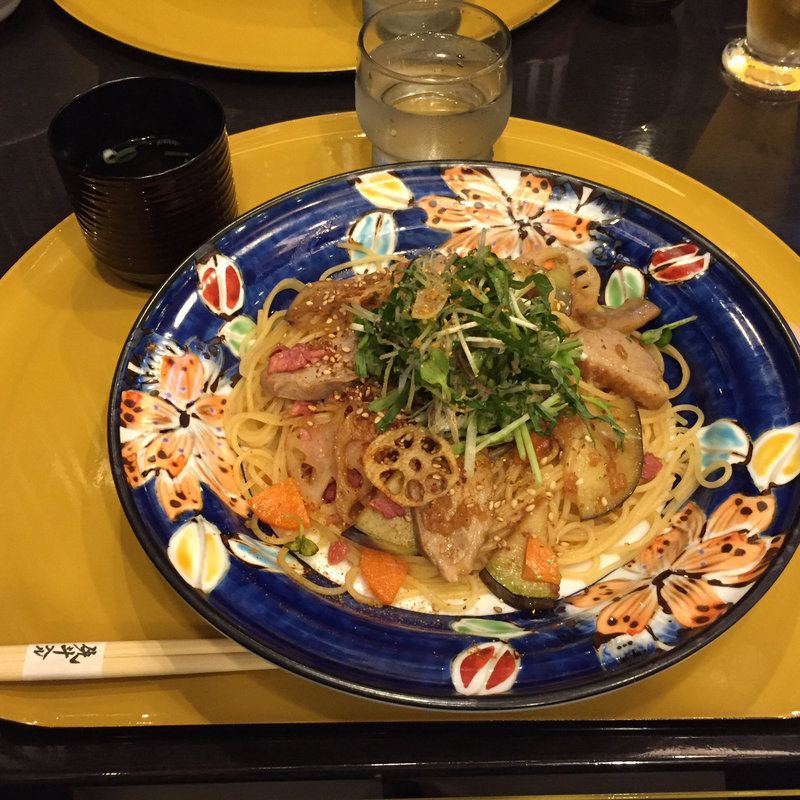 合鴨と賀茂なすと蓮根のもろみ醤油香味野菜添え(先斗入ル あべのハルカスダイニング店)