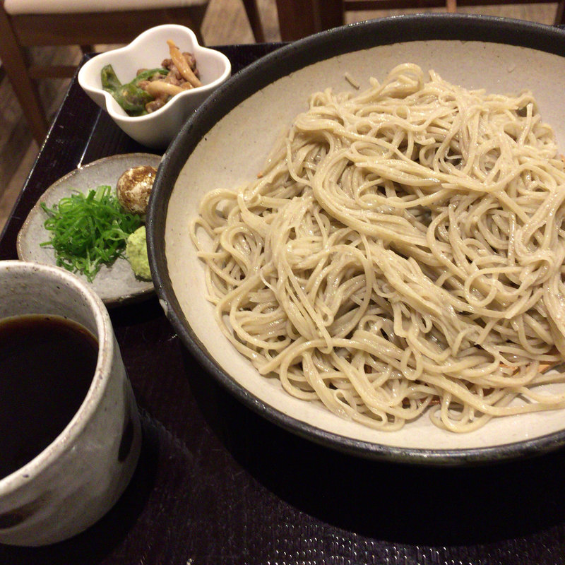 盛り蕎麦(手打ち蕎麦 楽庵)