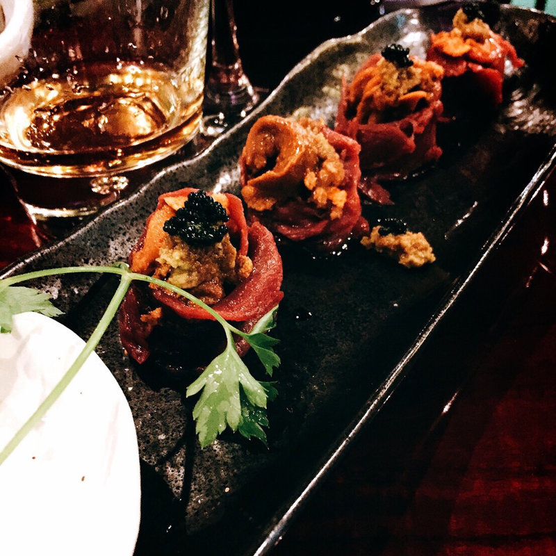 ウニの馬刺し巻き(Bistro Dining Daiba屋)