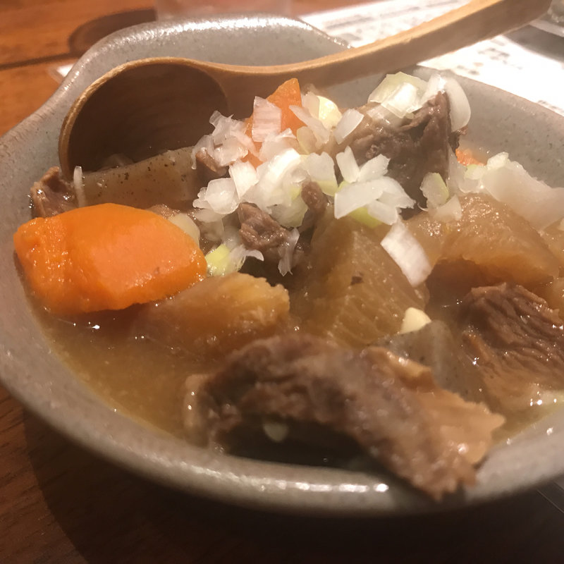 牛すじ煮込み(大井町 豚のいろ葉)