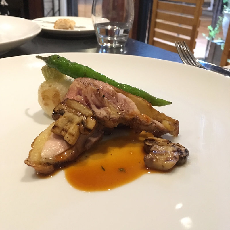 信州地鶏真田丸モモ肉のロースト　5250円コースより　(レストラン　ノリ　エ　ノジ （Restaurant NORI et NOJI）)