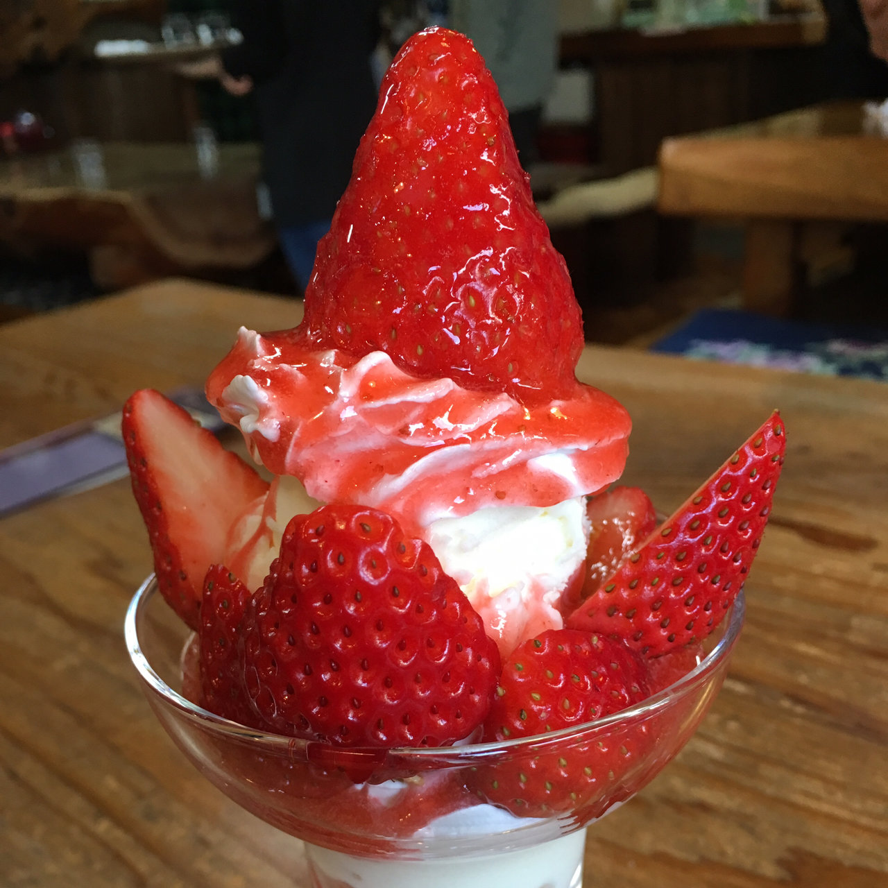 いちごパフェ(七滝茶屋 （ななだるぢゃや）)の口コミ一覧 | おいしい