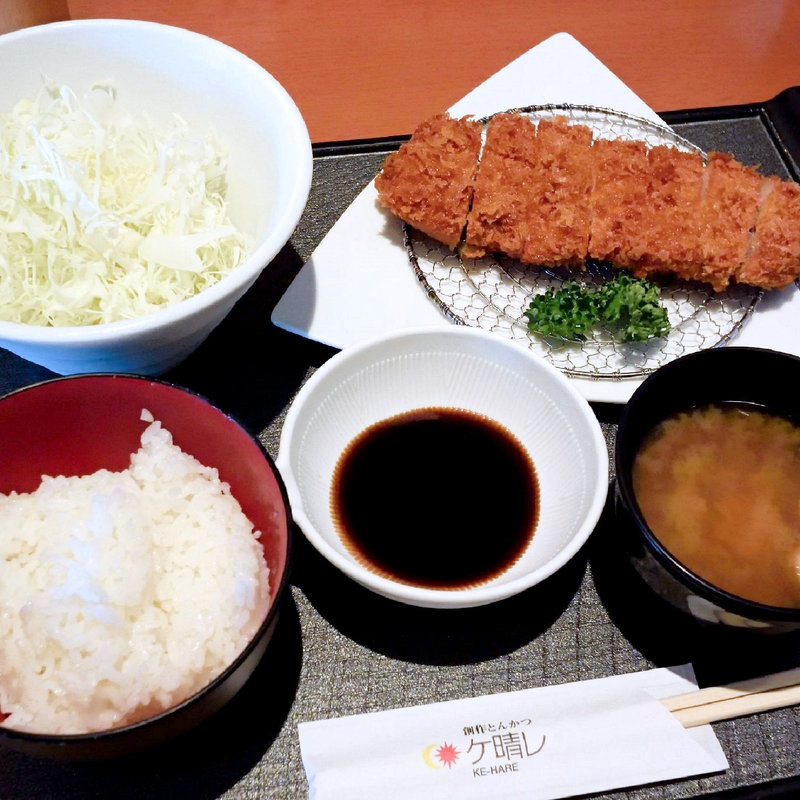 ランチロース(創作とんかつ　ケ晴レ （ソウサクトンカツ ケハレ）)