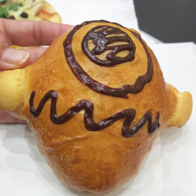 おばけチョコパン(メゾンカイザー グランツリー武蔵小杉店)