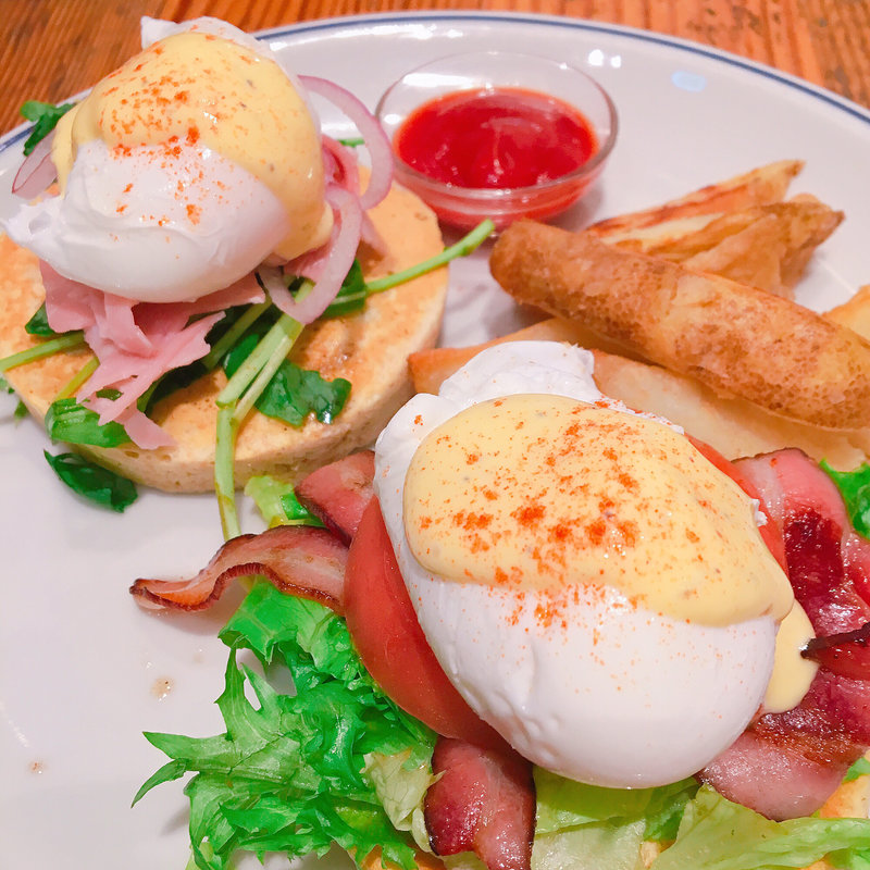 エッグベネディクト(ジェイエス パンケーキカフェ くずはモール店 （j.s. Pancake cafe）)