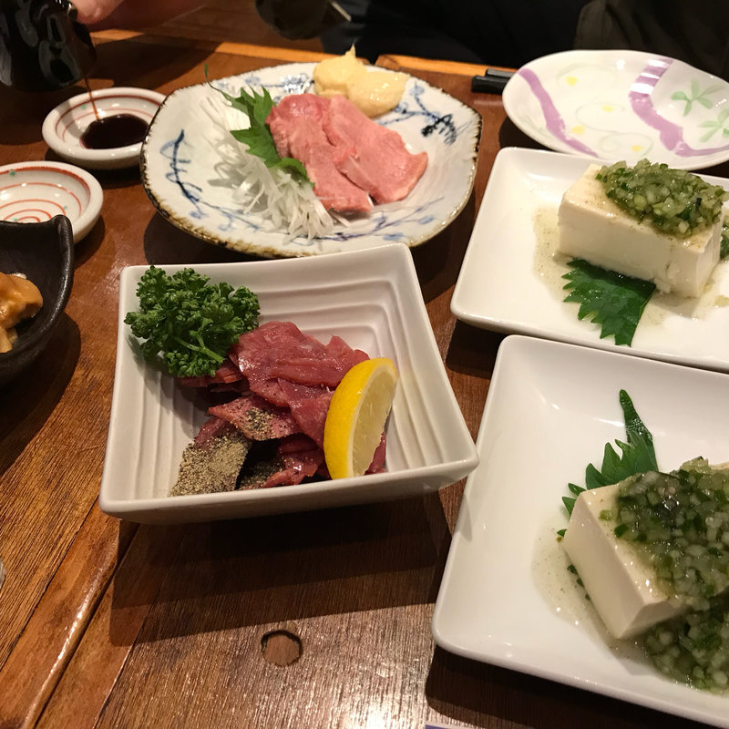 タン刺し(牛たん炭火焼 吉次 心斎橋店)