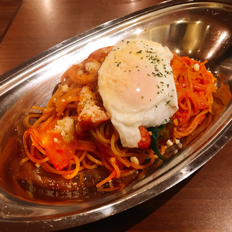 特製ナポリタン 目玉焼き付