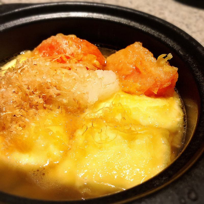 モッツァレラチーズとトマトの揚げだし(串焼き もんじろう)