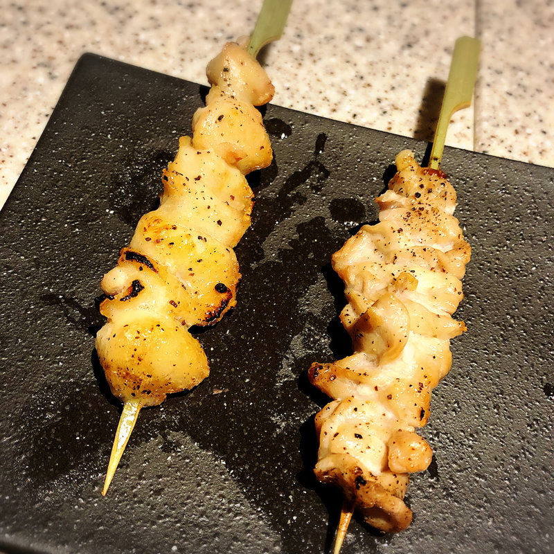 鶏せせり 鶏はらみ(串焼き もんじろう)