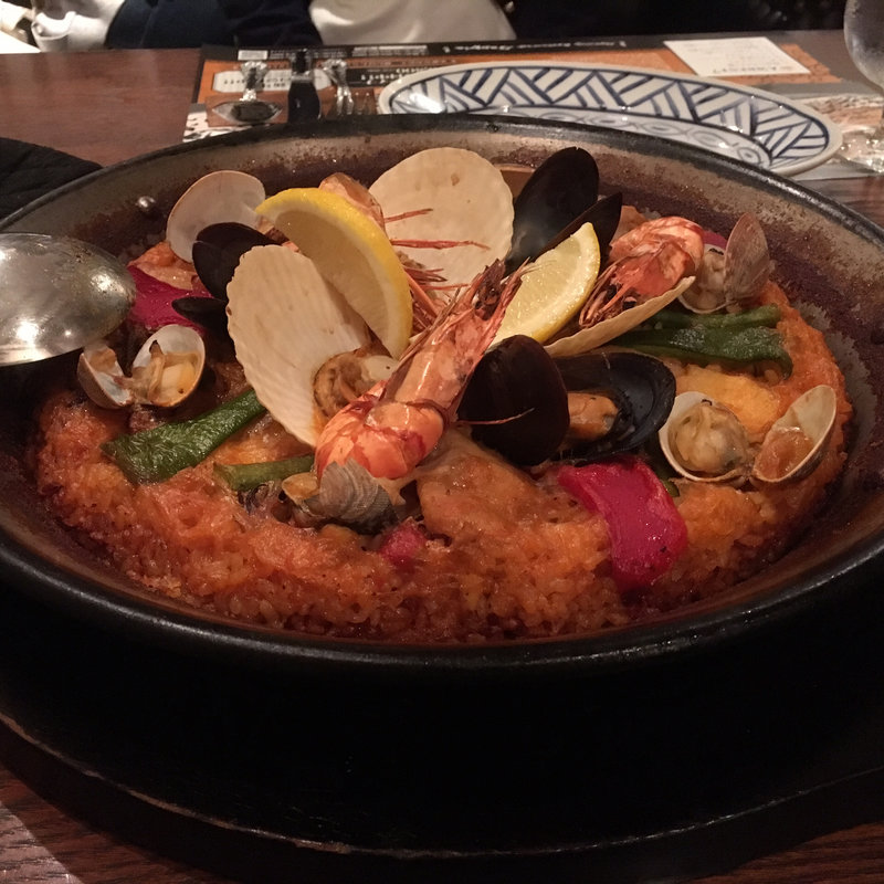 魚介のミックスパエリア 2人前(サングリア 鷹匠店 )