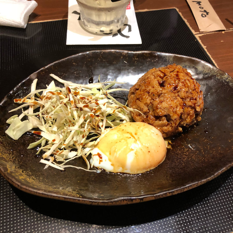 自家製つくねハンバーグ〜温玉のせ〜(とりとうどんと元気な酒　はっぷう 堺店 )