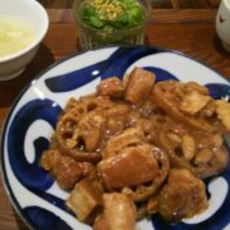 豚バラとレンコンの炒め煮（週替わりランチ）(中華旬彩サワダ )