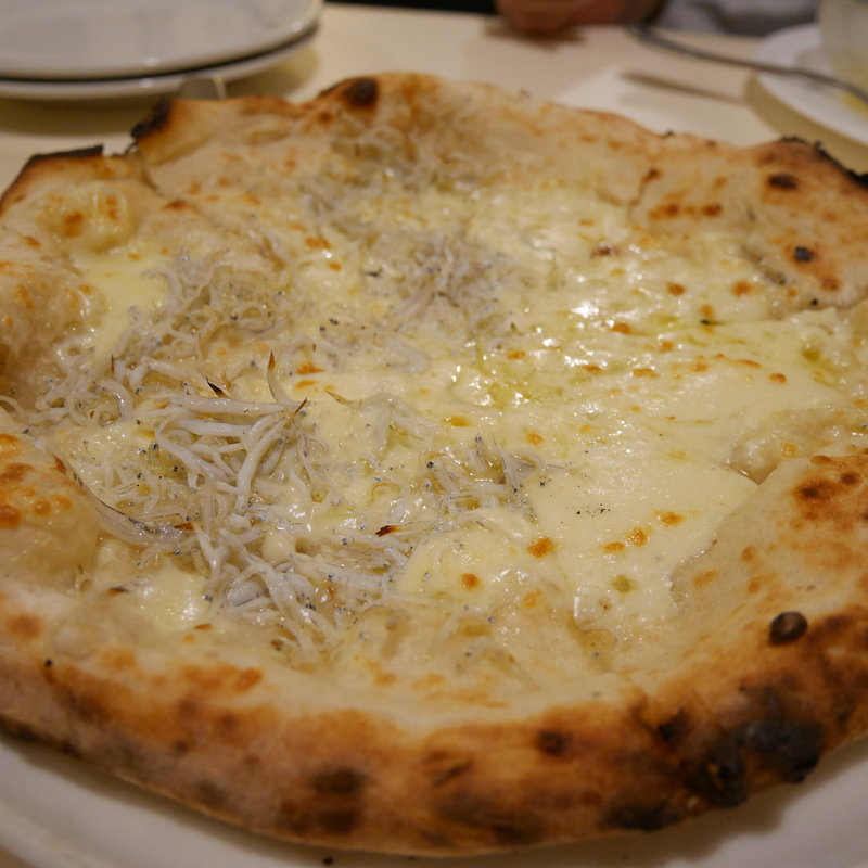 シラスのピザ(カネ保水産)