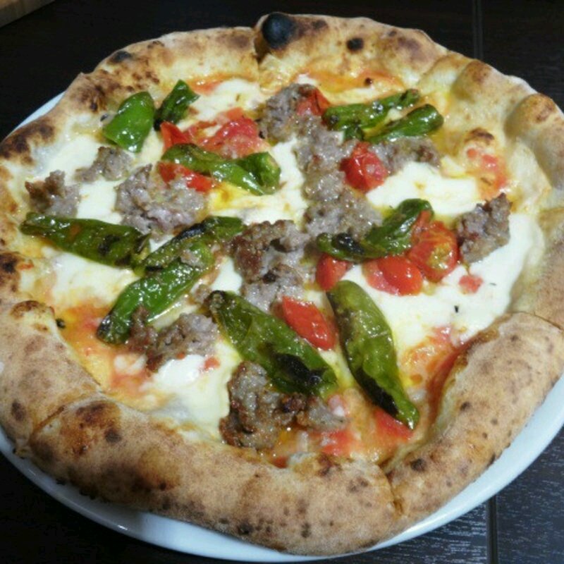 自家製サルシッチャとシシトウのピッツァ(San Giorgio サンジョルジョ)