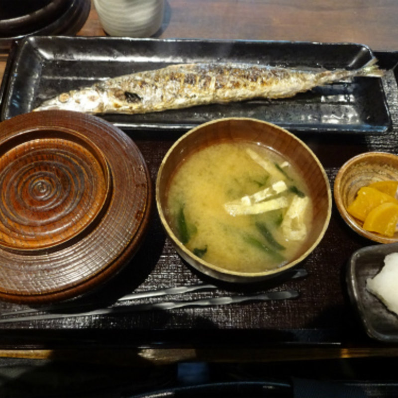 新さんま塩焼き(越後屋権兵衛 （えちごやごんべい）)