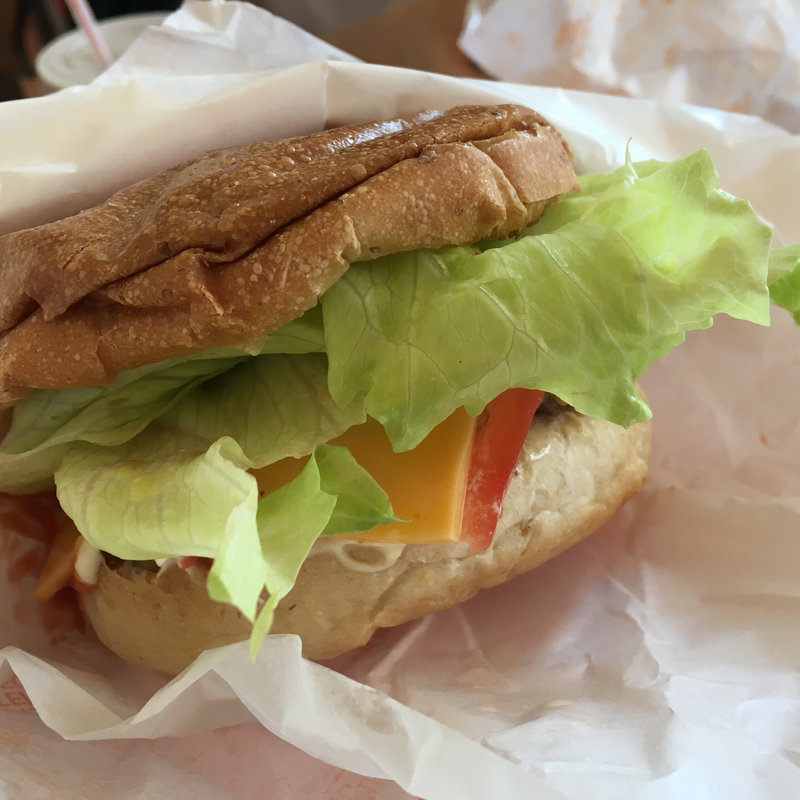 チーズバーガー(バーガーショップ ダム )