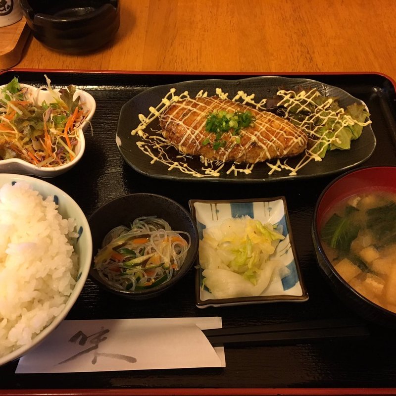 鶏のハンバーグ(和・洋食堂 だいす家)