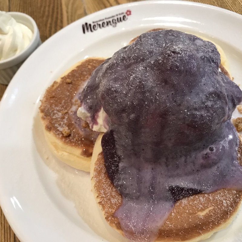 紫イモのパンケーキ(Merengue （メレンゲ）)