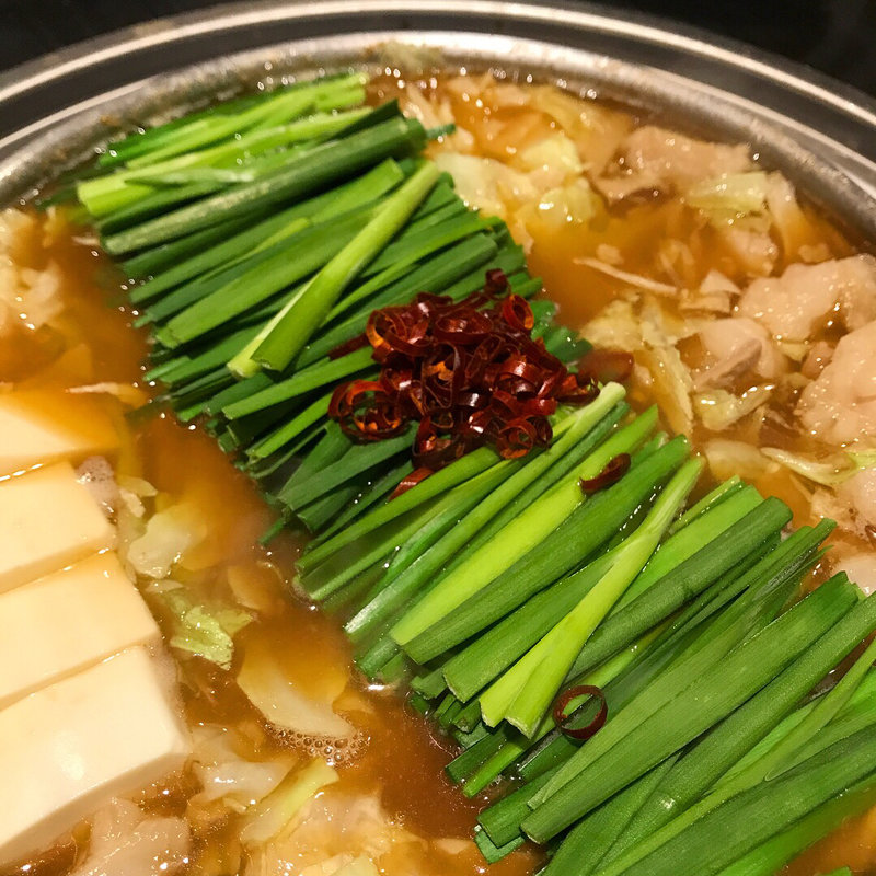 赤のもつ鍋(博多もつ鍋 蟻月 恵比寿)