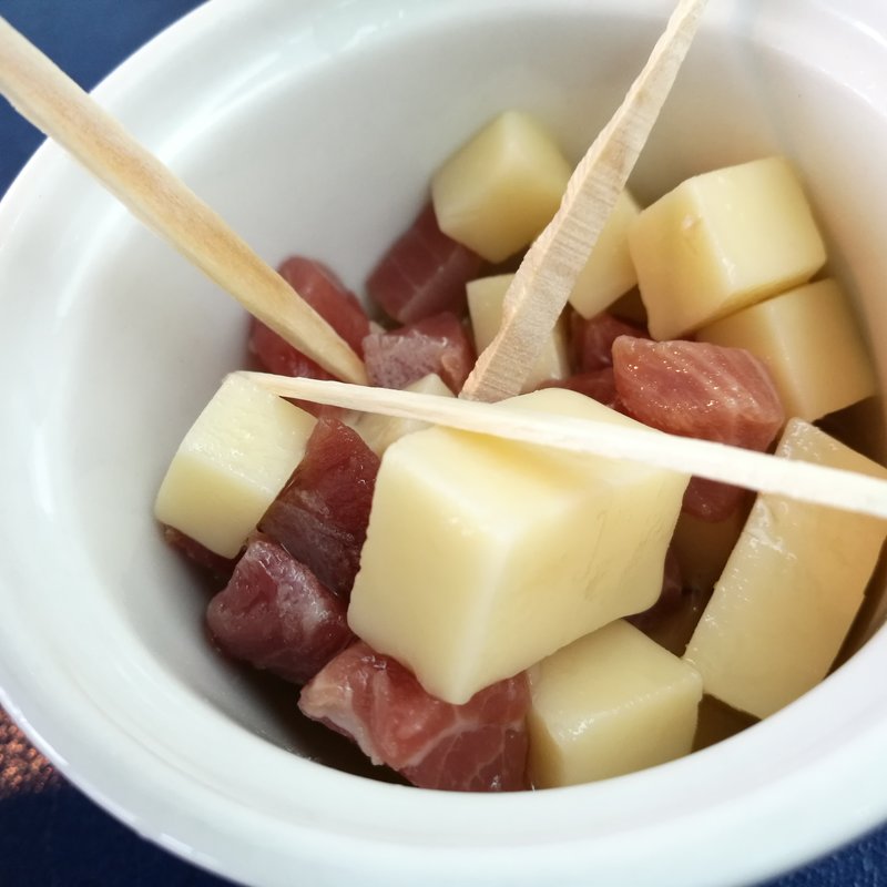 生ハムとチーズのマリネ(アクアマーレ)