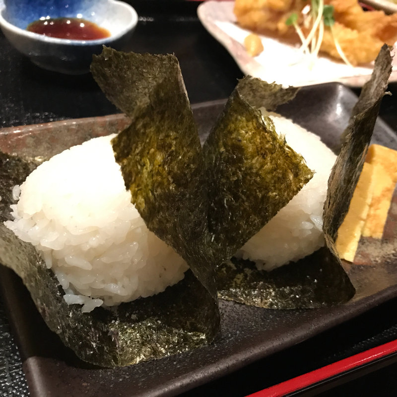 朝のおにぎり定食(いねや 大分)