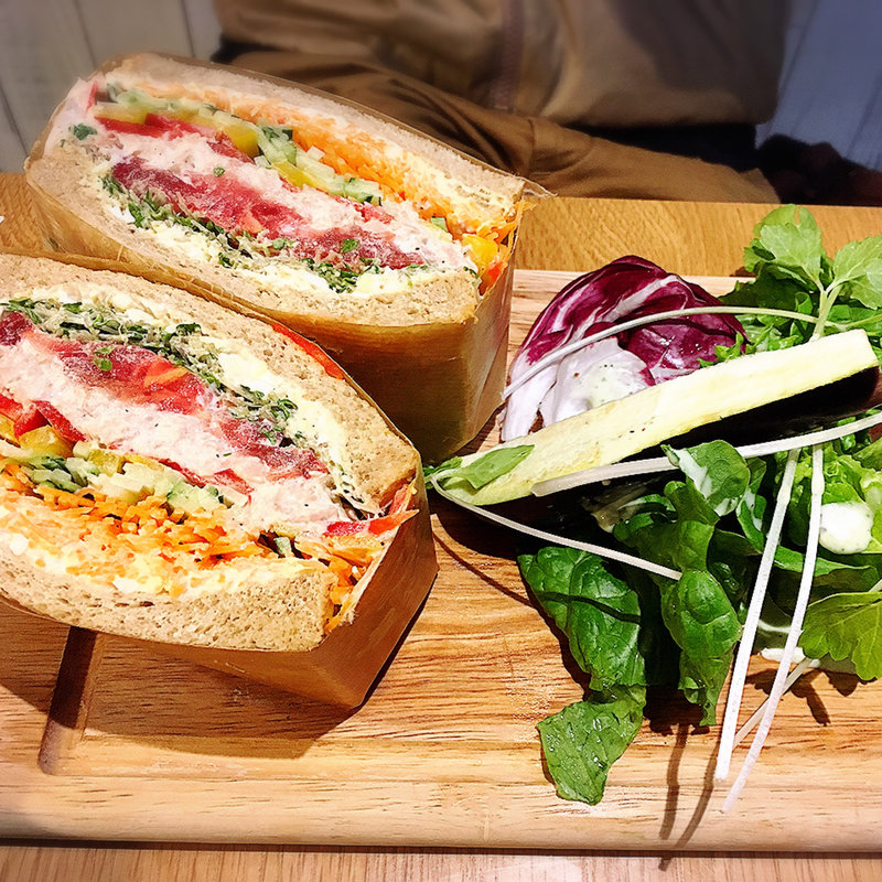 スプラウトベジタブルツナサンド(Northshore神戸)