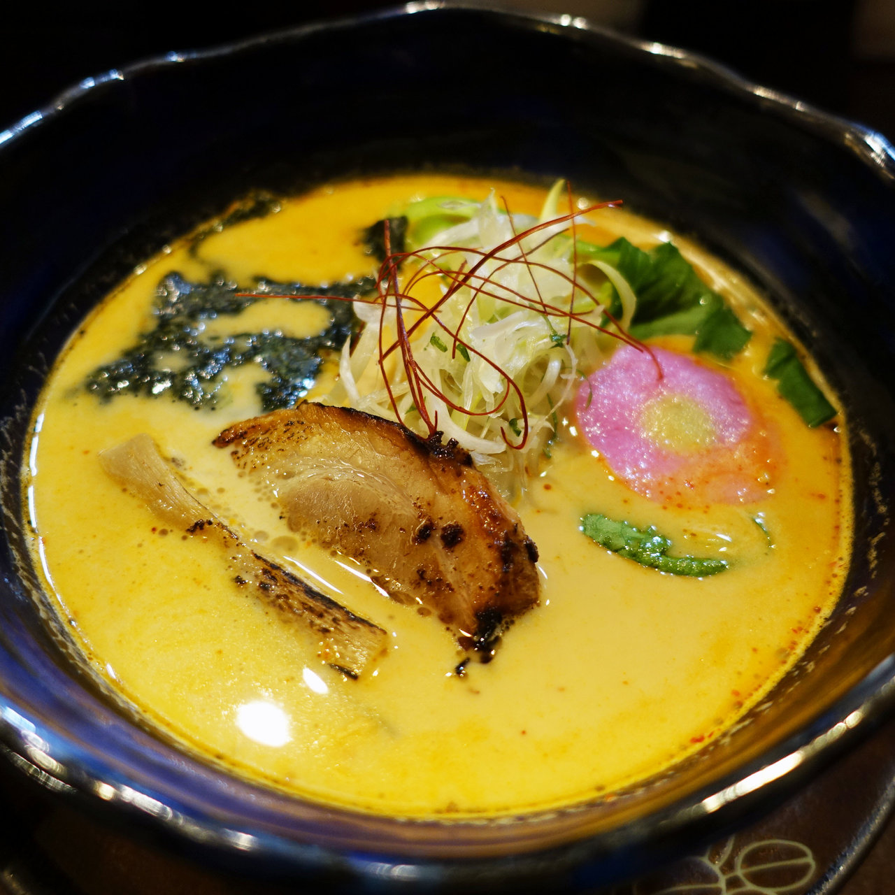 定番のこってりラーメンから変わり種麺まで 大阪でおすすめの麺9選 Sarah サラ 料理メニューから探せるグルメサイト