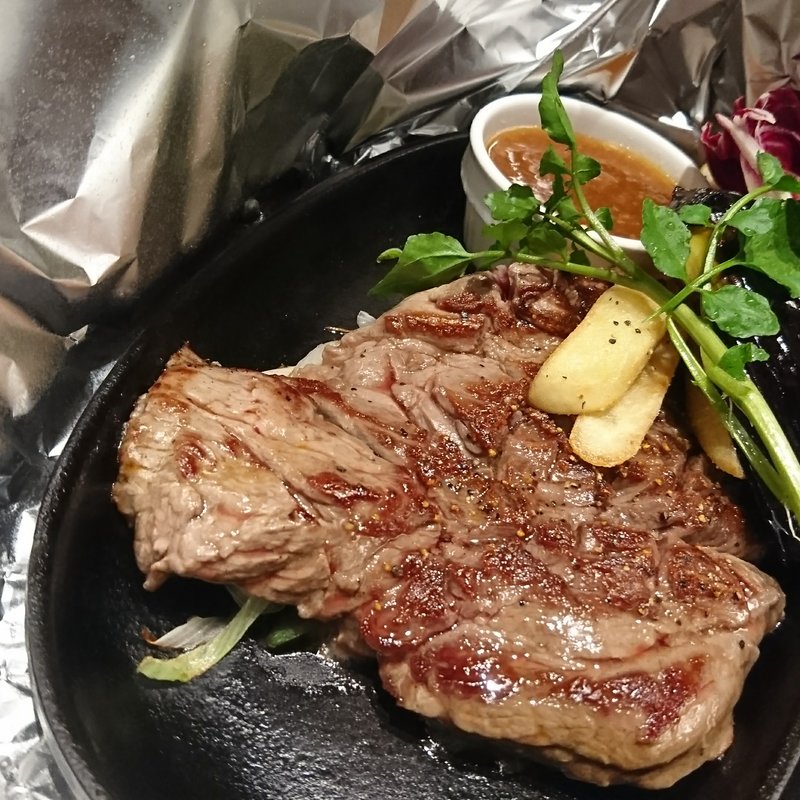 赤身肉の塊ステーキ　200g(CAFEDIVERGE)