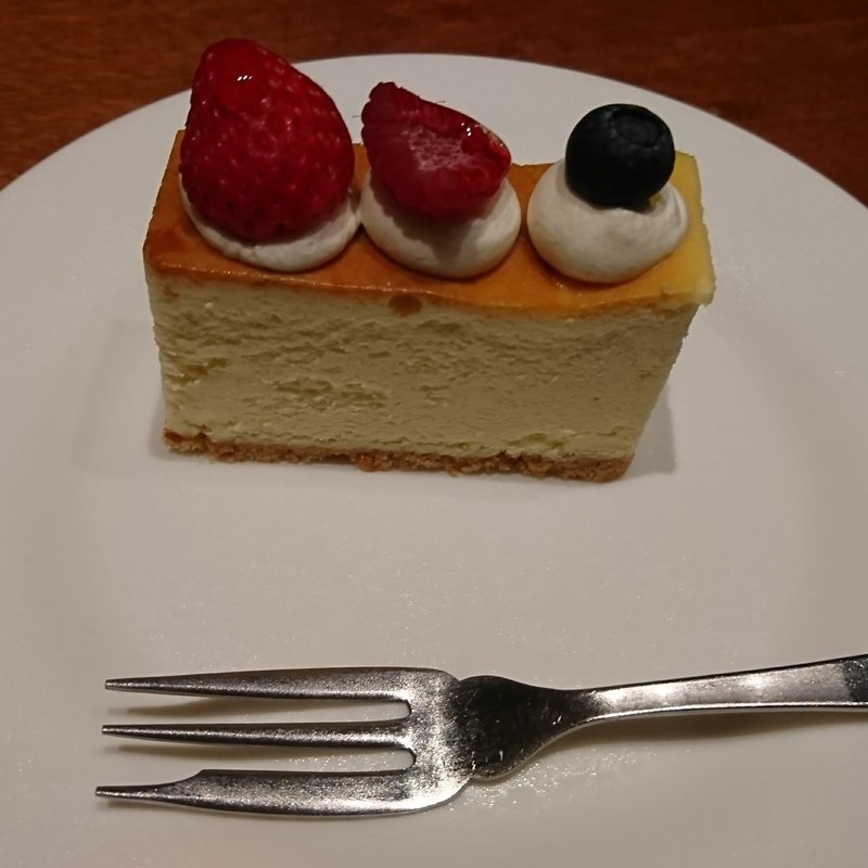 ベイクドチーズケーキ(CAFEDIVERGE)