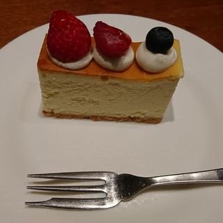 ベイクドチーズケーキ(CAFEDIVERGE)