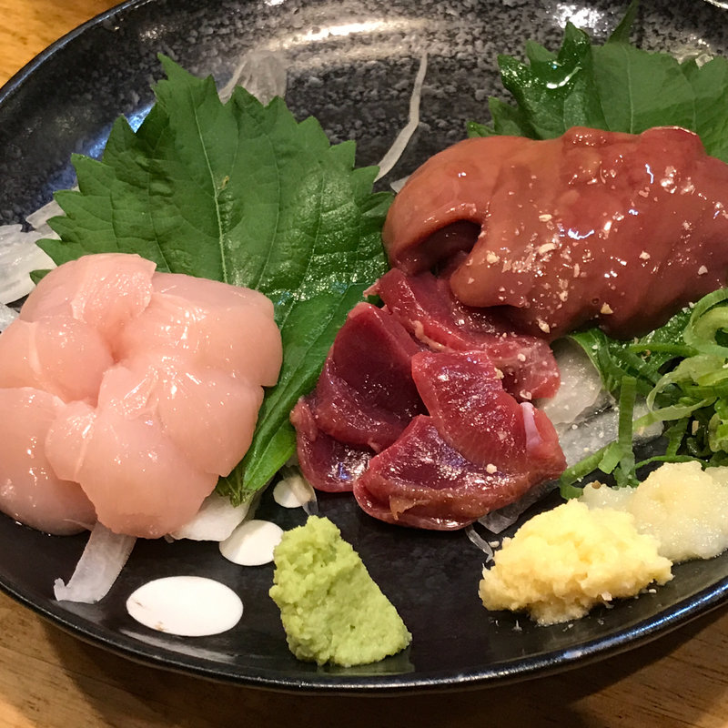 鶏の三種盛(吉鳥 今里駅前店 )