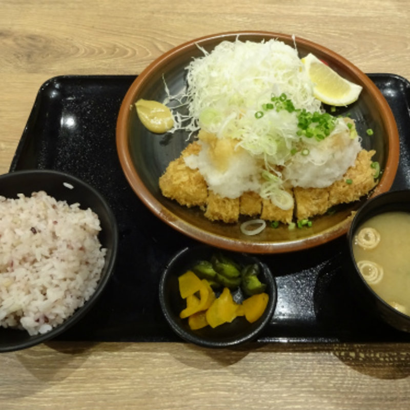 白葱おろし豚ロースかつセット（120g）(とんかつ薩摩 ヨドバシ横浜店)