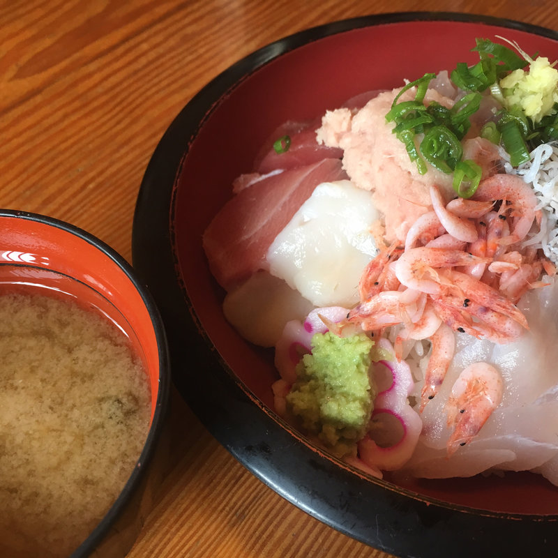 海の幸丼(囲炉茶屋 （irorichaya）)
