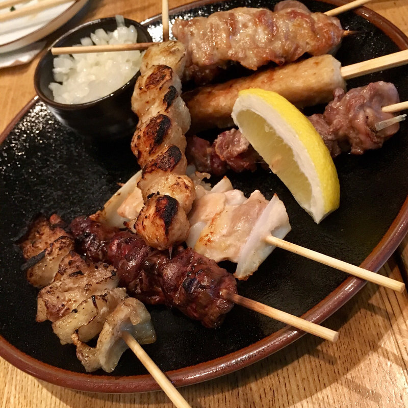 焼き鳥盛り合わせ(黒長兵衛 羽田空港店)