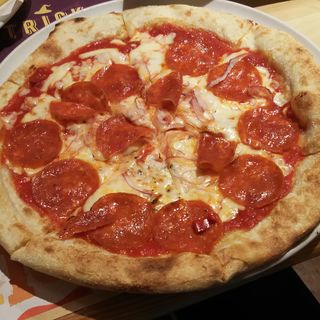 イタリアンサラミのピッツァ(ゆであげパスタ＆焼き上げピザ ラパウザ 川崎モアーズ店)