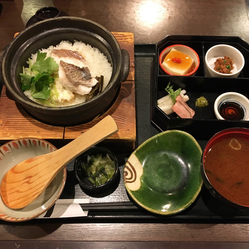 謹製しお鯛めし御膳(鯛めしと和食 八十八商店 ラシック)