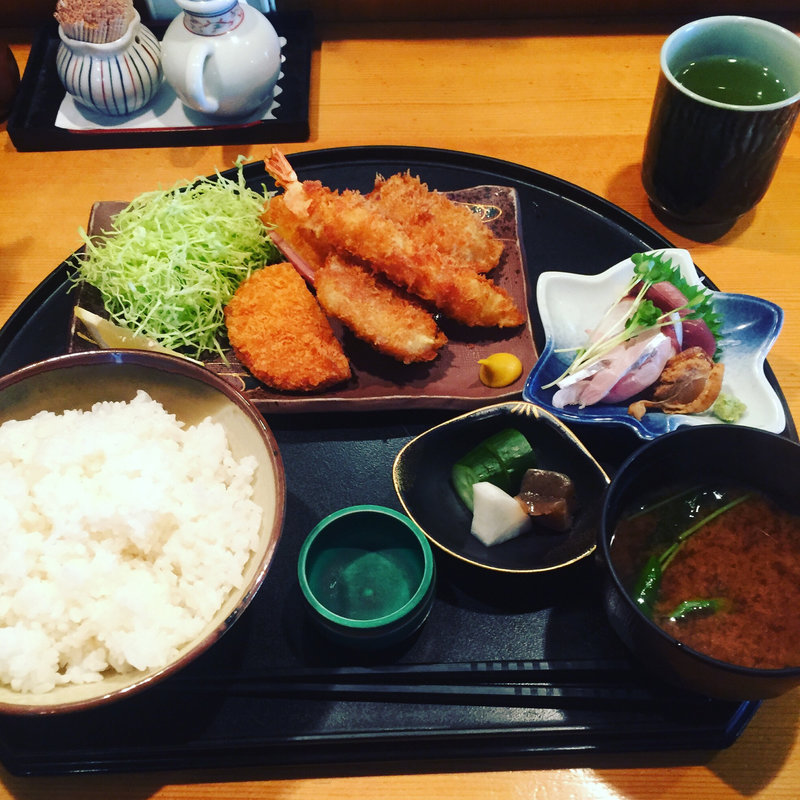 ミックスフライ定食(松むら)