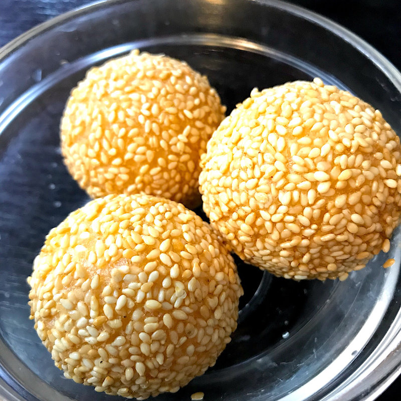胡麻団子(小籠包の長城 )
