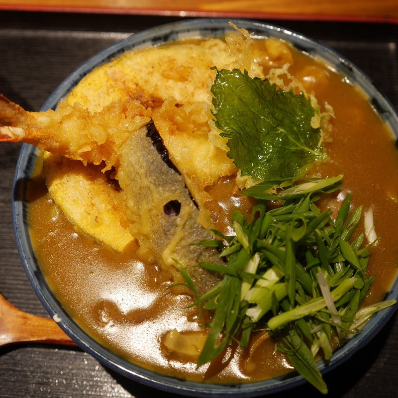 天カレーうどんに牛かすトッピング(うどん 千代)